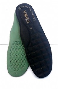 ����� ����